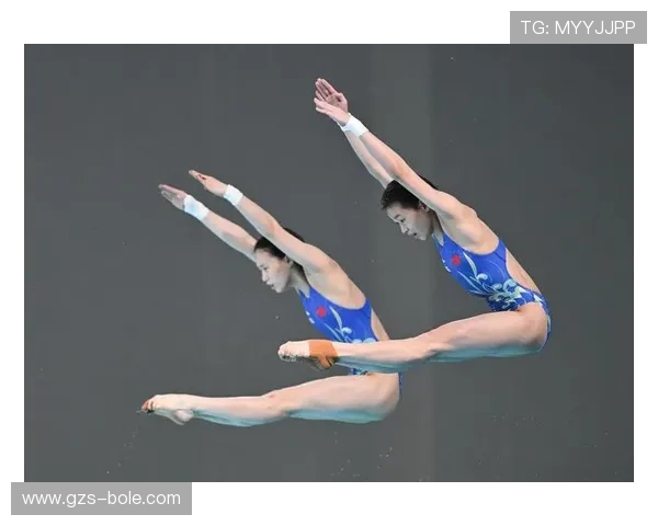 跳水运动的力量与美感全面解析从技巧心理到冠军之路的深度探秘