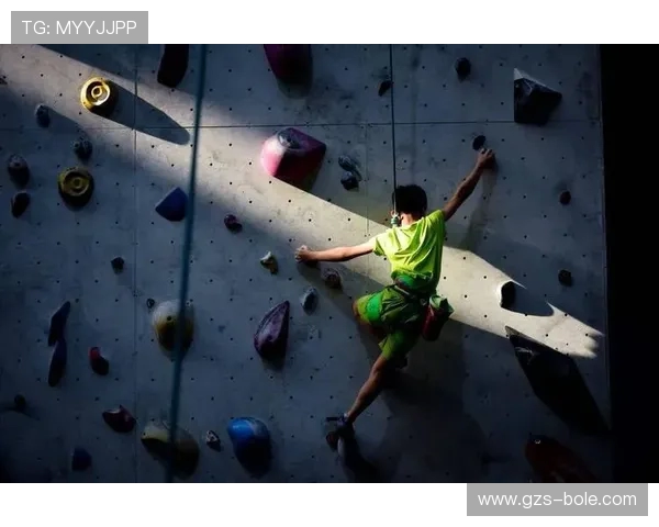 南京极限运动嘉年华精彩回顾攀岩队展现出色节奏与团队精神