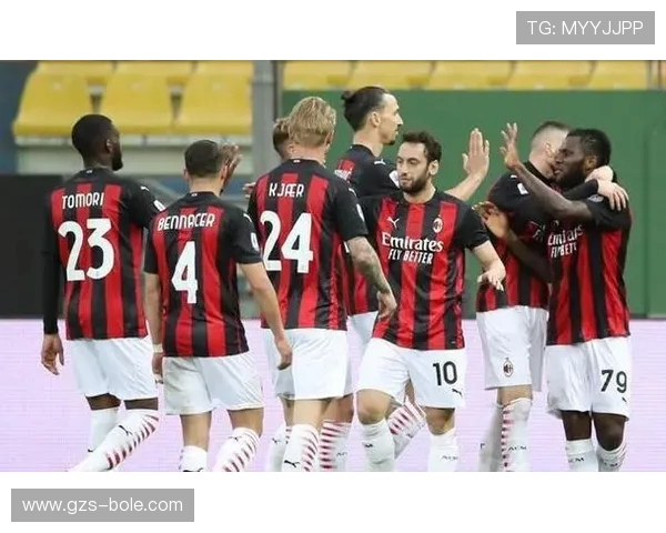 南京足球队以91分稳居冠军赛积分榜首位争夺荣誉的激烈竞争继续进行