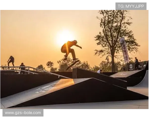 成都极限运动队的防反策略解析与热点趋势探讨