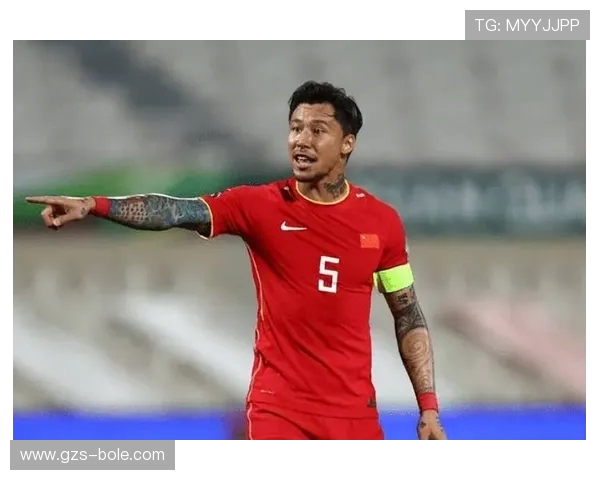 张琳芃再度闪耀绿茵场展现中国足球老将坚韧与担当精神