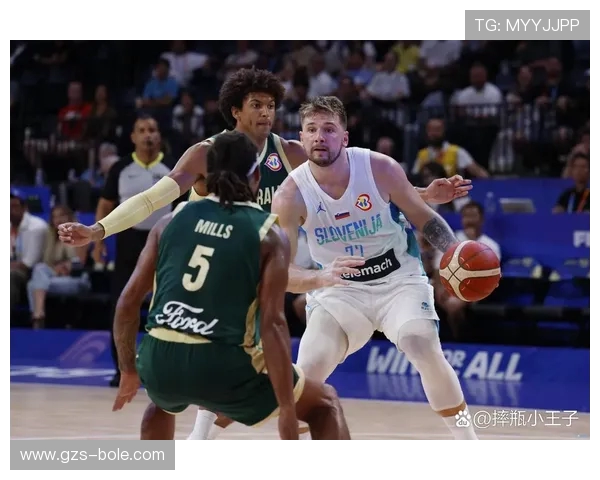 NBA与世界杯的魅力对决：两大体育盛事的精彩比较与影响分析