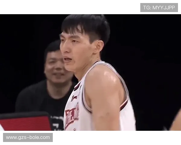 吴前:从青涩少年到篮球巨星的奋斗历程与辉煌成就 吴前:从青涩少年到篮球巨星的奋斗历程与辉煌成就