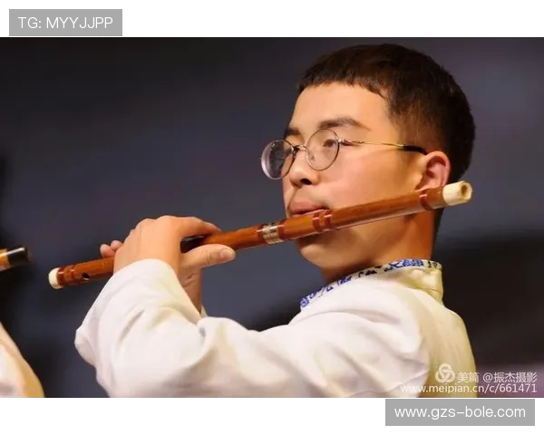 史鸿飞的传奇人生与奋斗历程揭示了时代变迁下的青年梦想与坚持精神 史鸿飞的传奇人生与奋斗历程揭示了时代变迁下的青年梦想与坚持精神